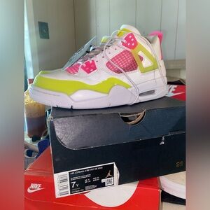 Nike Jordan 4 retro lemon venom 7y